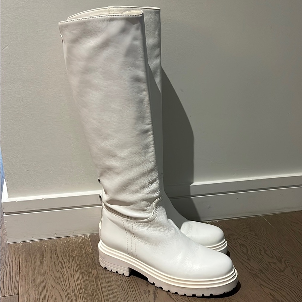 Kachorovska White Knee-High Leather Boots